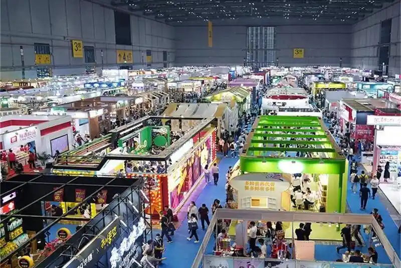 A picture of the Canton Fair China exhibition hall